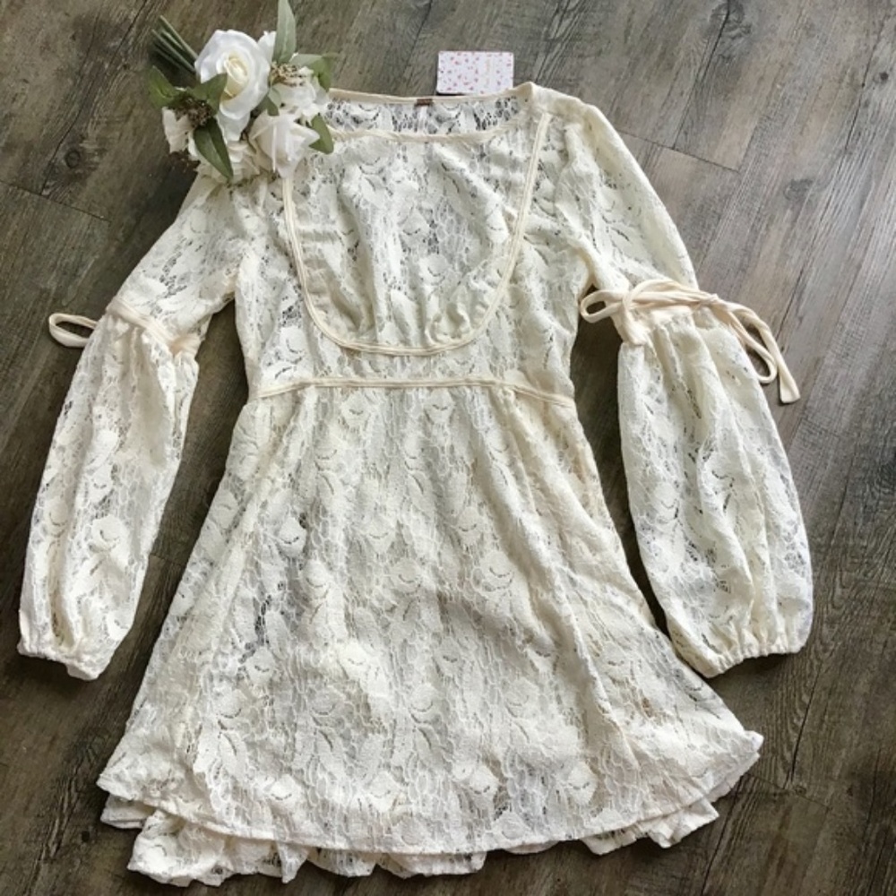 FREE PEOPLE Lace Dress- NEW W/TAGS - xs/s/m - Picture 7 of 7